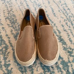 Espadrille slip on shoes